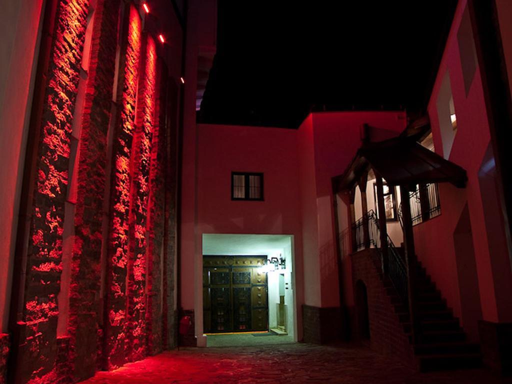 Hotel Castel Dracula Пьятра-Фантанеле Экстерьер фото