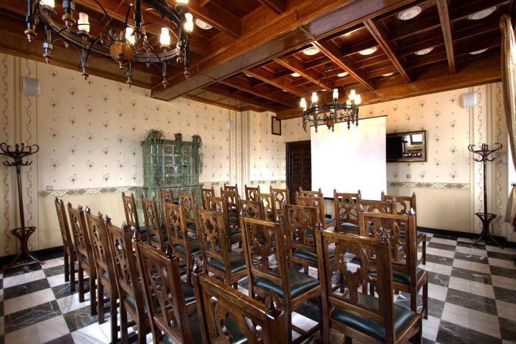 Hotel Castel Dracula Пьятра-Фантанеле Экстерьер фото