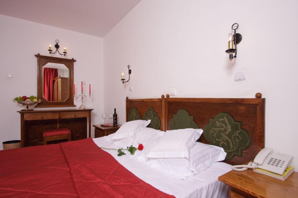 Hotel Castel Dracula Пьятра-Фантанеле Номер фото