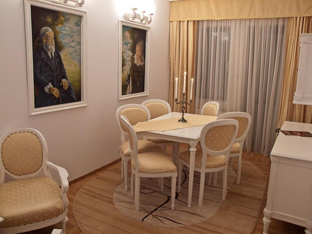 Hotel Castel Dracula Пьятра-Фантанеле Экстерьер фото
